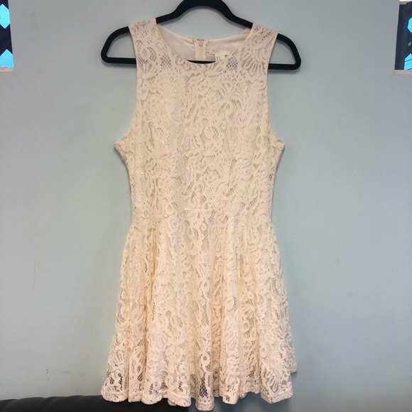 H&M Dresses & Skirts - H&M Ivory Lace Dress